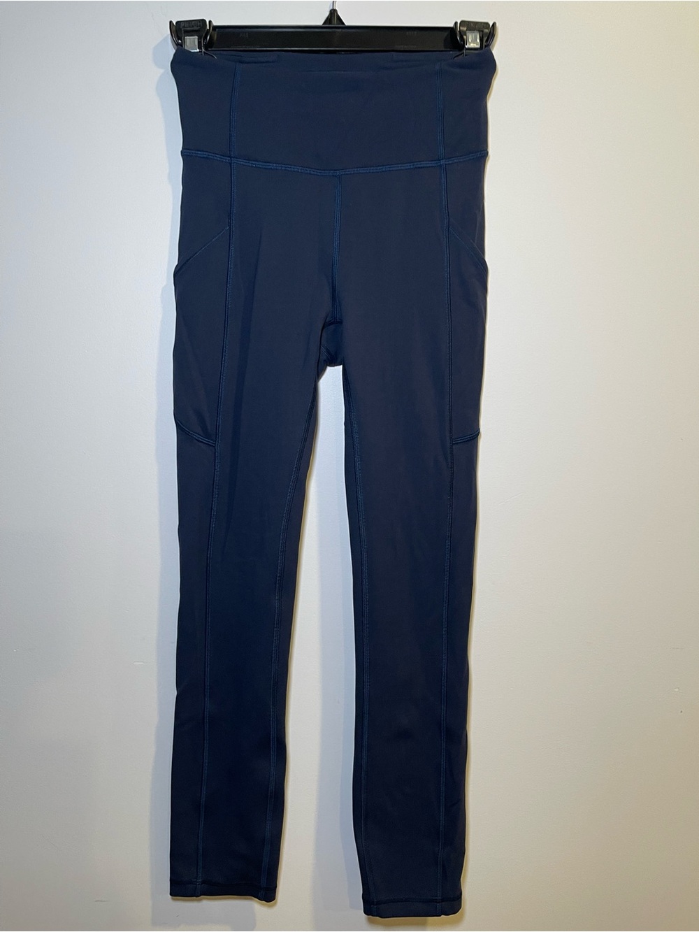 Lululemon Align High Rise Leggings in Navy Blue
Size 2